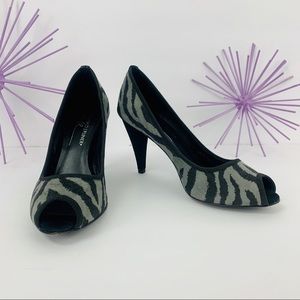 Donald J. Pliner /Animal Print Black Gray Peep-toe